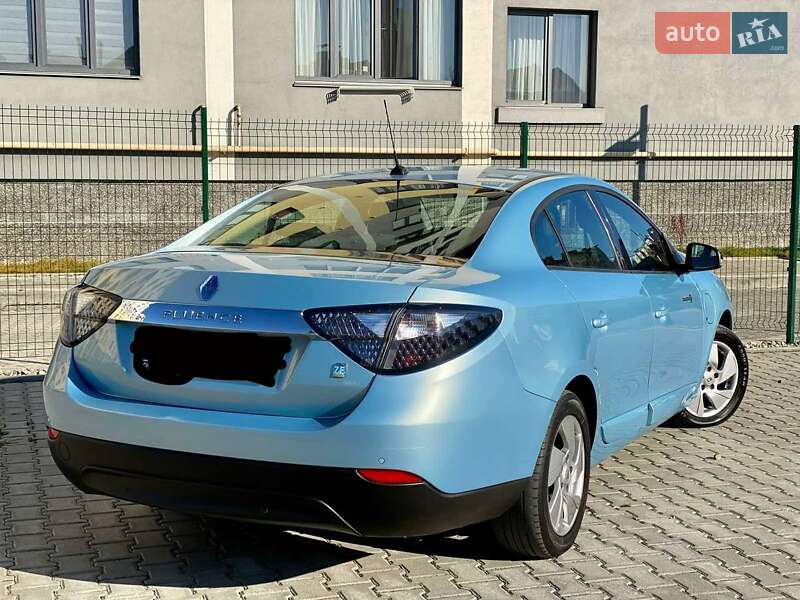 Седан Renault Fluence 2012 в Калуше