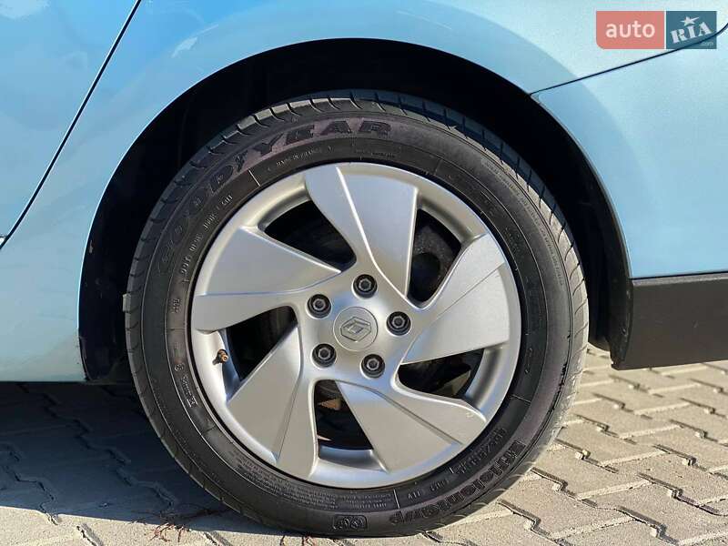 Седан Renault Fluence 2012 в Калуше