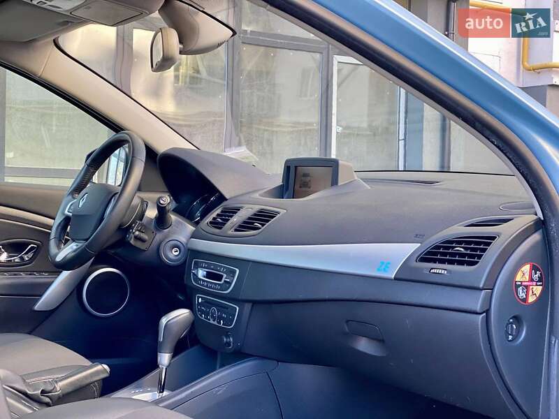 Седан Renault Fluence 2012 в Калуше