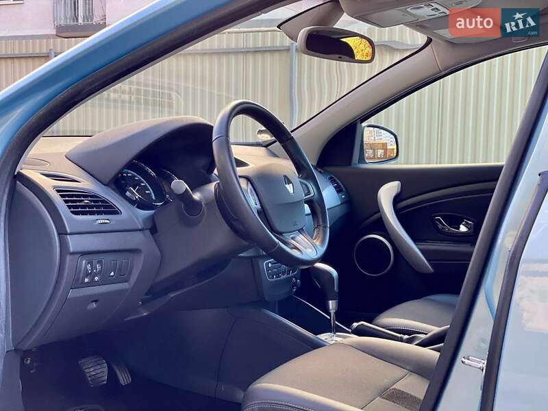Седан Renault Fluence 2012 в Калуше