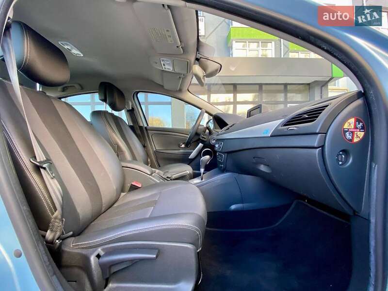 Седан Renault Fluence 2012 в Калуше