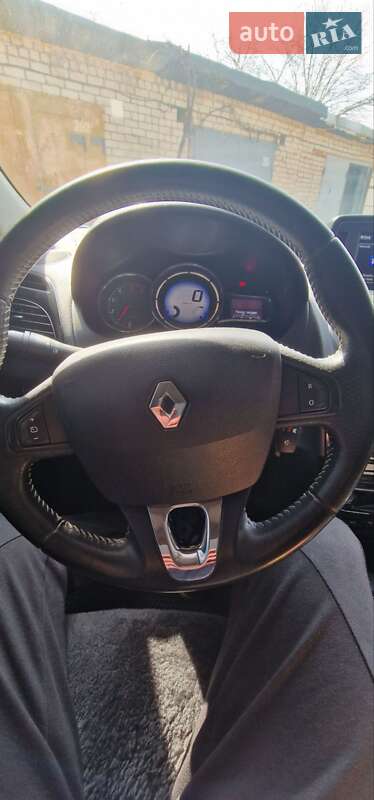 Седан Renault Fluence 2015 в Кривом Роге