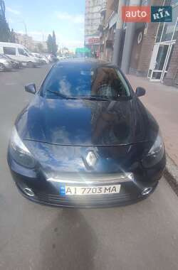 Седан Renault Fluence 2010 в Киеве