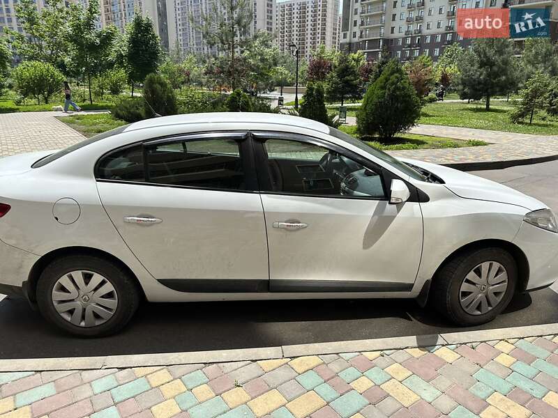 Седан Renault Fluence 2010 в Херсоні