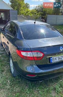 Седан Renault Fluence 2010 в 