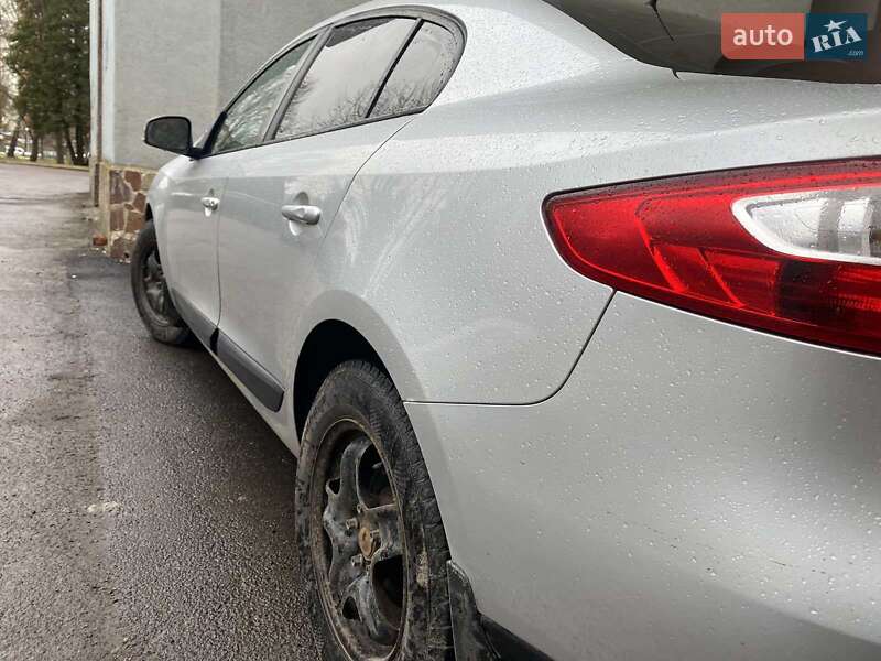 Седан Renault Fluence 2015 в Ровно