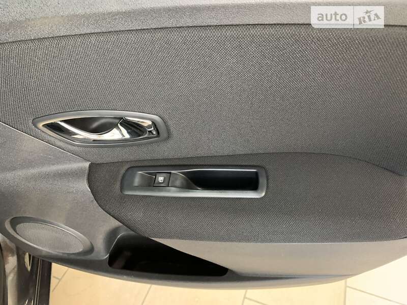 Седан Renault Fluence 2013 в Днепре