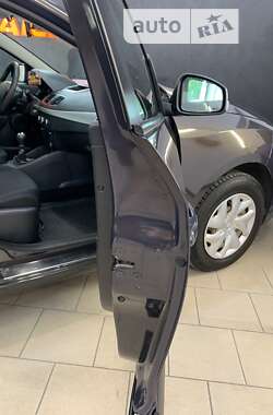 Седан Renault Fluence 2013 в 