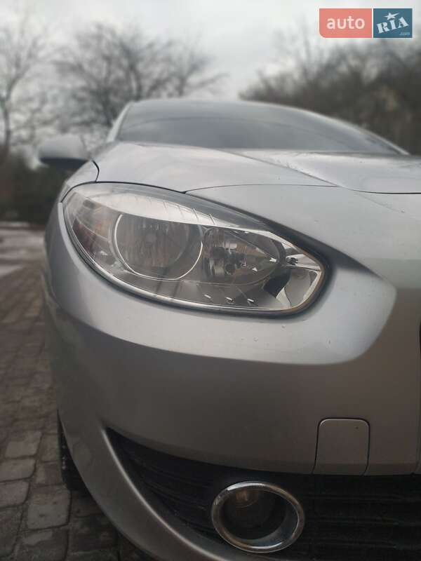 Седан Renault Fluence 2010 в Львове