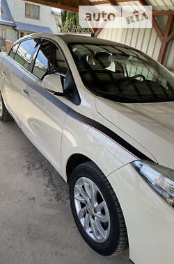 Седан Renault Fluence 2013 в 