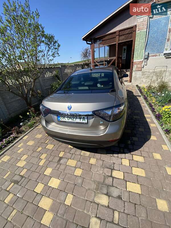 Седан Renault Fluence 2012 в Ровно