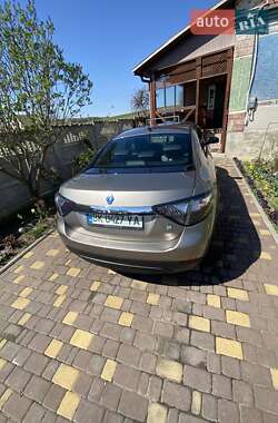 Седан Renault Fluence 2012 в 