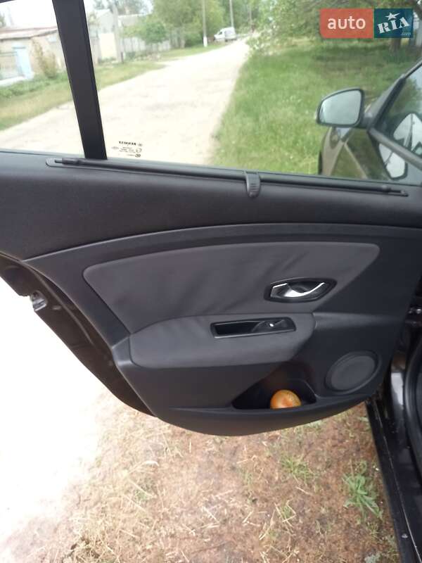 Седан Renault Fluence 2011 в Николаеве фото 10 Седан Renault Fluence 2011 в Николаеве