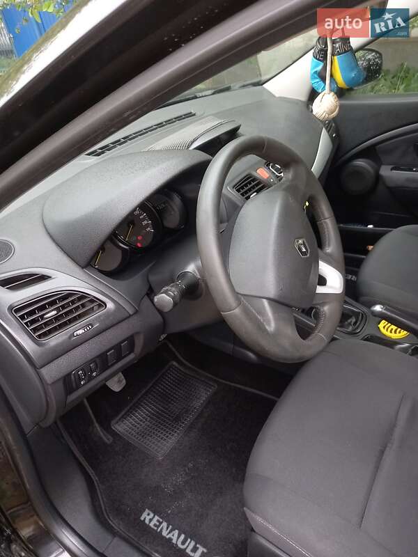 Седан Renault Fluence 2011 в Николаеве фото 7 Седан Renault Fluence 2011 в Николаеве