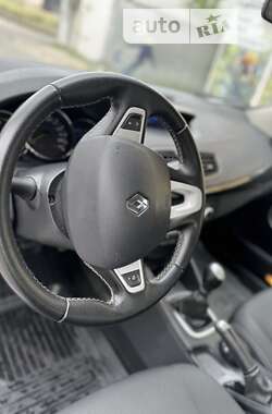 Седан Renault Fluence 2011 в Львове