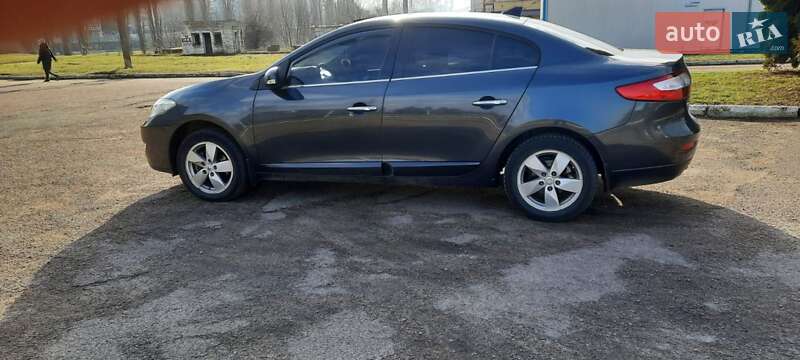 Седан Renault Fluence 2010 в Ровно