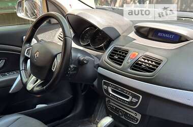 Седан Renault Fluence 2010 в Киеве