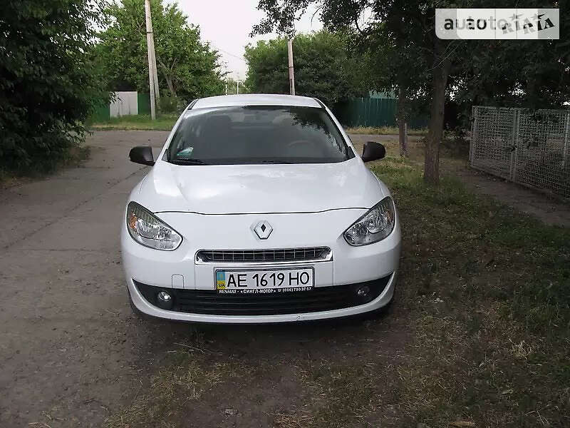 Седан Renault Fluence 2011 в Днепре