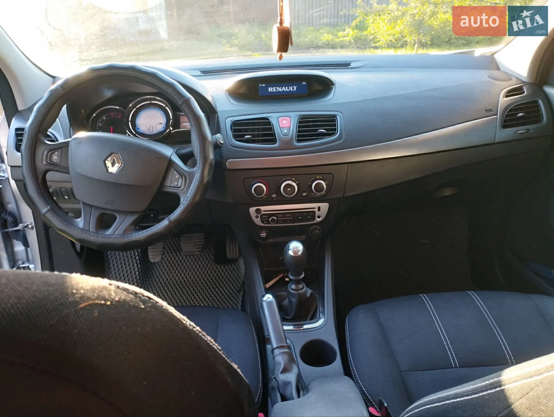 2014 Renault Fluence - мініатюра 7
