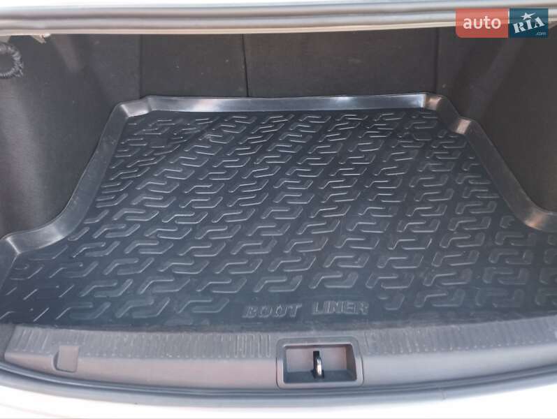 Седан Renault Fluence 2014 в Полтаве фото 14 Седан Renault Fluence 2014 в Полтаве