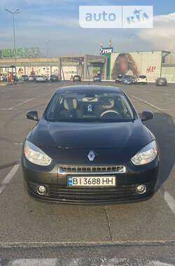 Седан Renault Fluence 2010 в Лохвиці