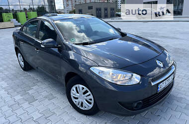 Седан Renault Fluence 2010 в Калуші