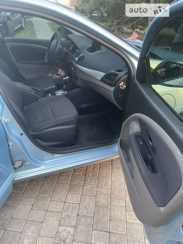 Седан Renault Fluence 2011 в Одесі