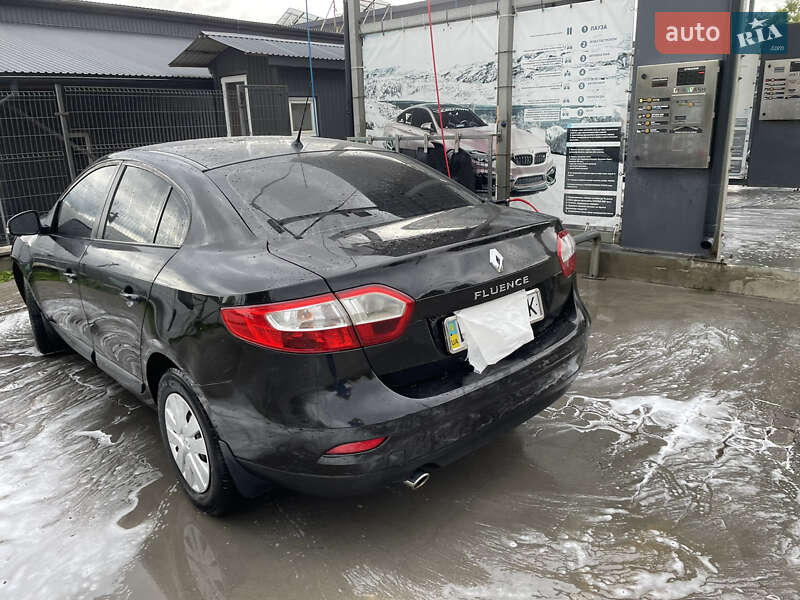 Седан Renault Fluence 2011 в Трускавці