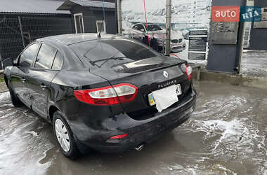 Седан Renault Fluence 2011 в 