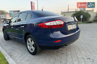 Седан Renault Fluence 2011 в 