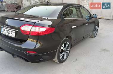 Седан Renault Fluence 2011 в 