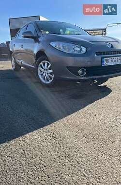 Седан Renault Fluence 2010 в Дубровице