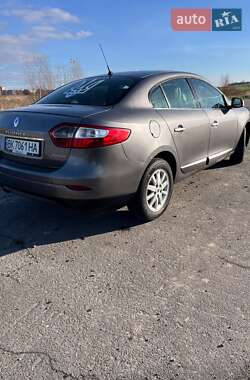 Седан Renault Fluence 2010 в Дубровице