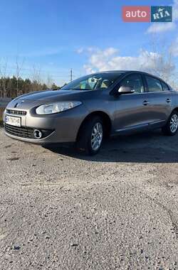 Седан Renault Fluence 2010 в Дубровице