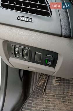 Седан Renault Fluence 2011 в Сумах