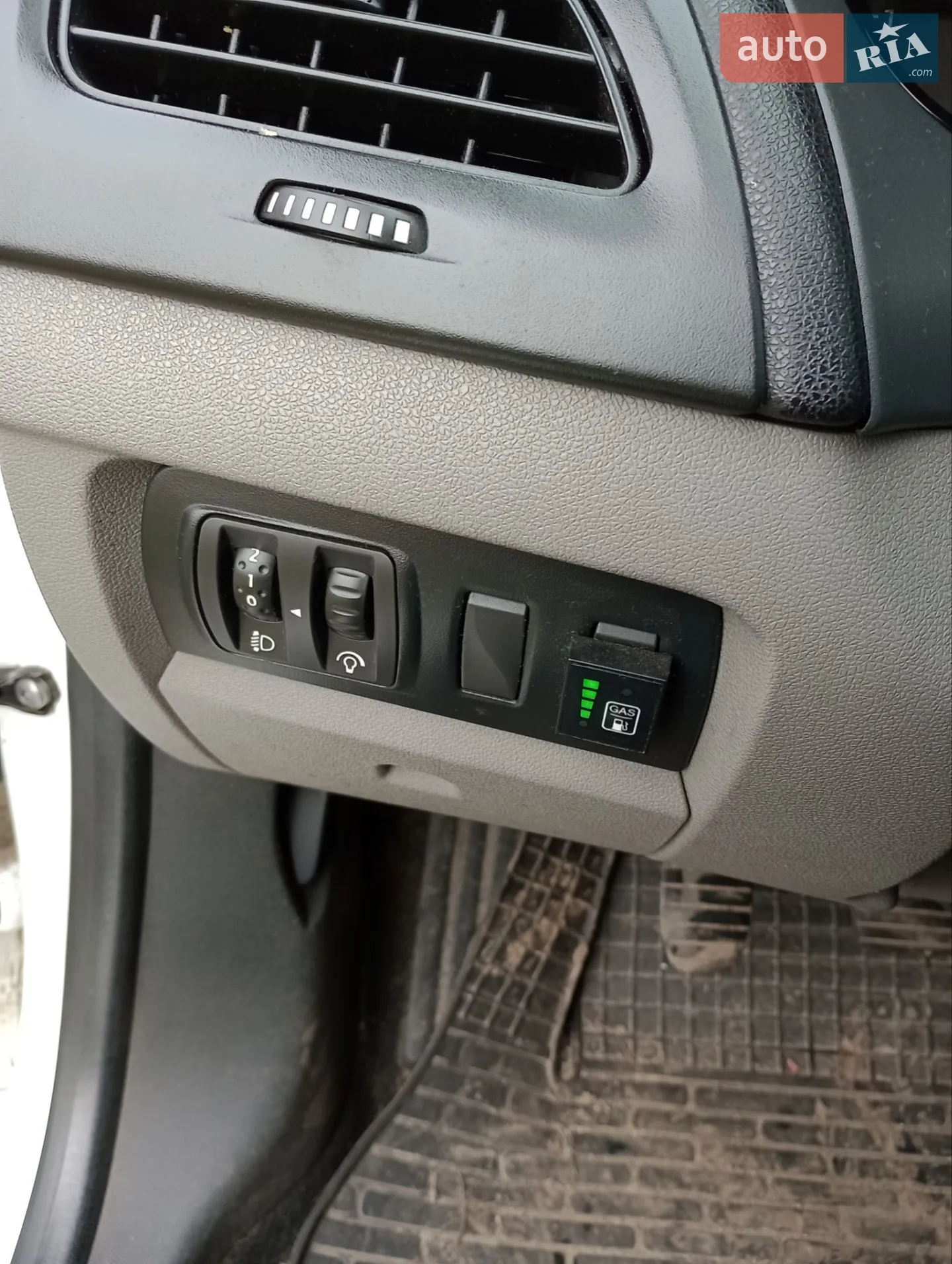 2011 Renault Fluence - мініатюра 4