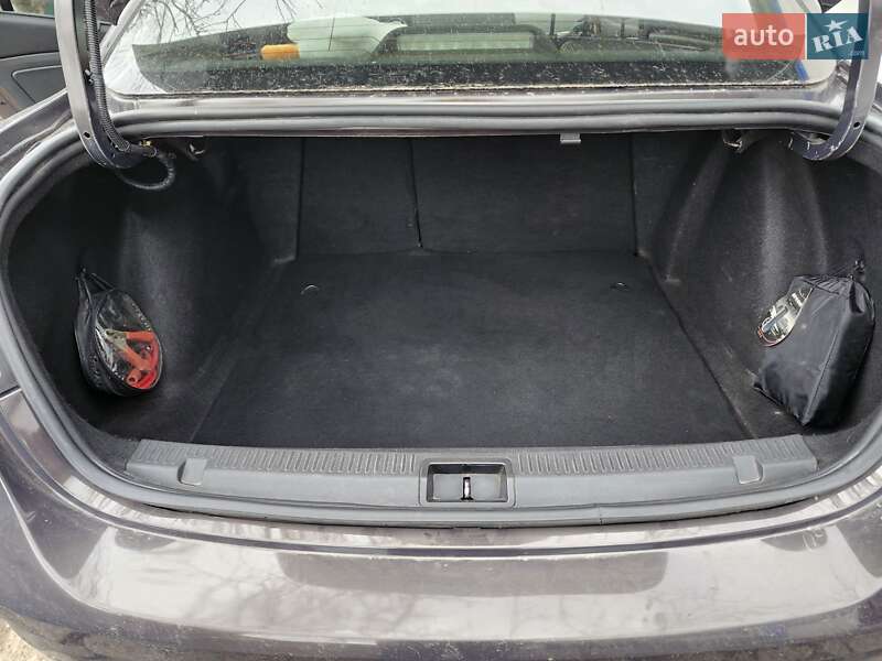 Седан Renault Fluence 2012 в Умани