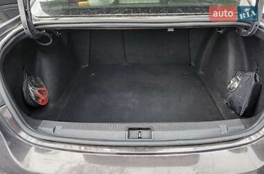 Седан Renault Fluence 2012 в 