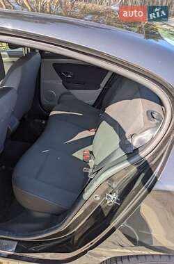 Седан Renault Fluence 2012 в 