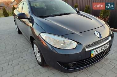 Седан Renault Fluence 2012 в 
