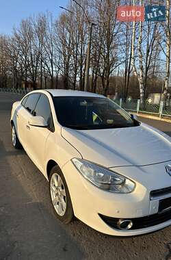 Седан Renault Fluence 2011 в 
