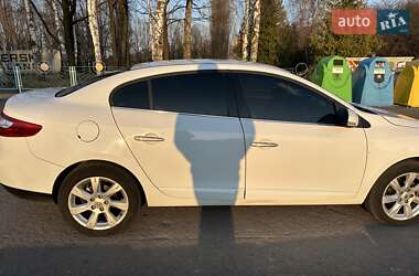 Седан Renault Fluence 2011 в 