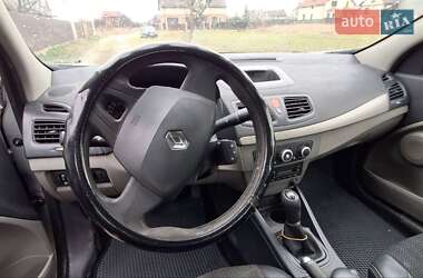 Седан Renault Fluence 2010 в 