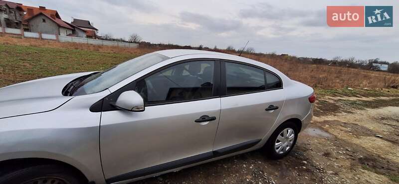 Седан Renault Fluence 2010 в Ивано-Франковске
