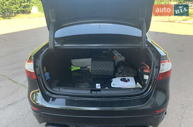 Седан Renault Fluence 2011 в 