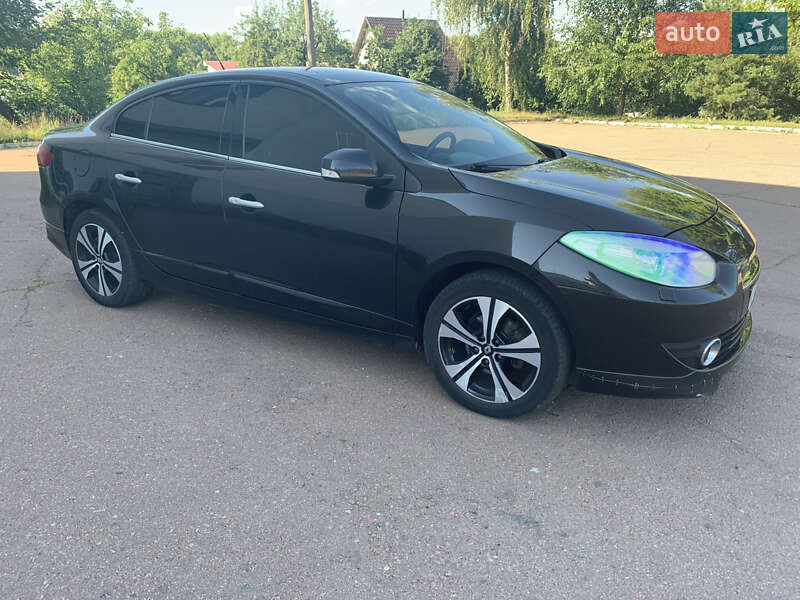 Седан Renault Fluence 2011 в Чернигове