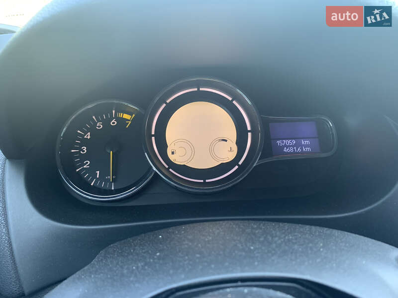 Седан Renault Fluence 2011 в Чернигове
