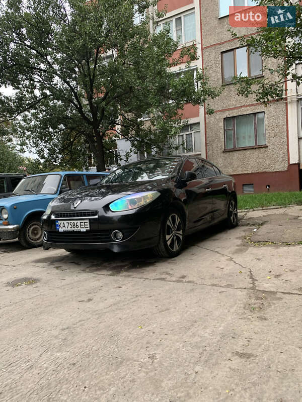Седан Renault Fluence 2011 в Чернигове