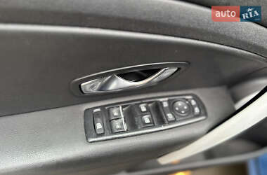 Седан Renault Fluence 2011 в 