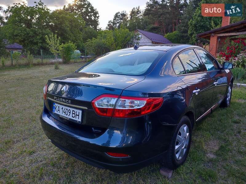 Седан Renault Fluence 2011 в 